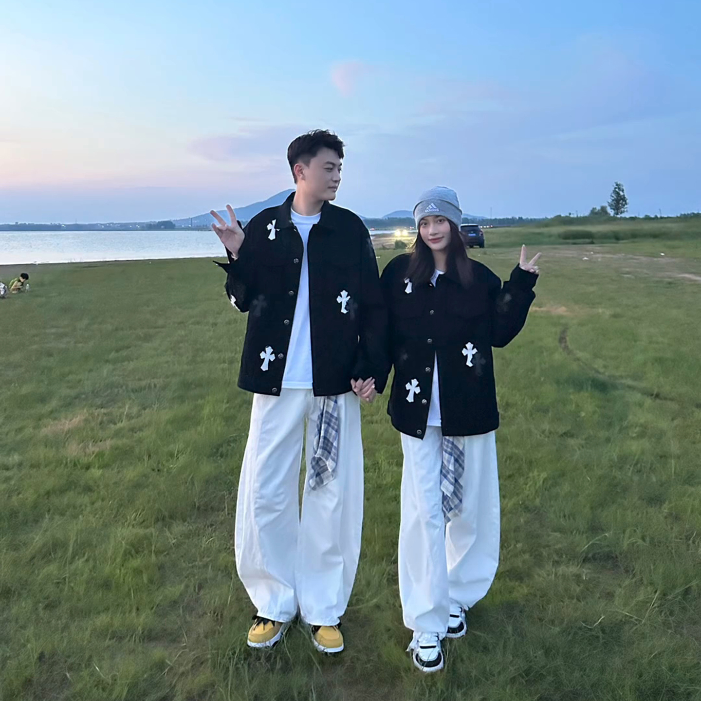 美式复古街头纯色十字架贴布设计牛仔夹克男女同款设计感休闲外套