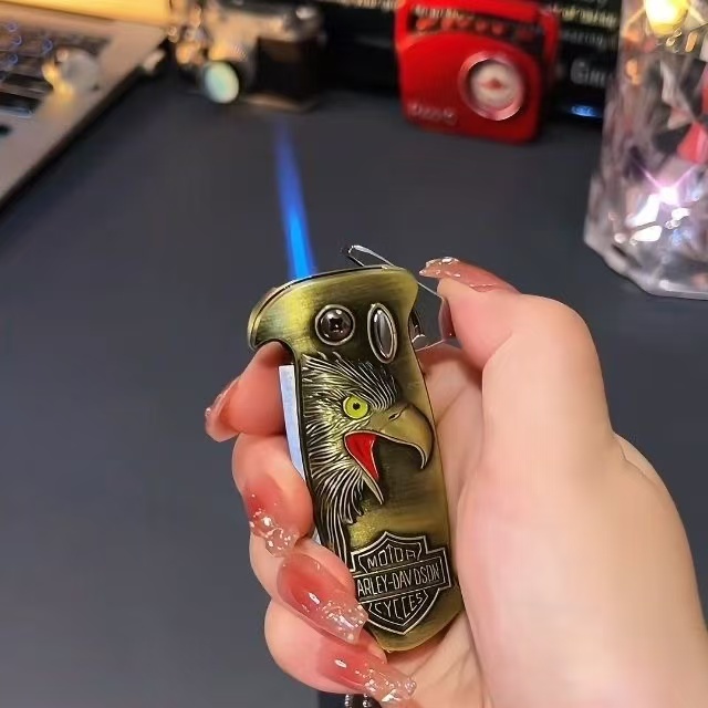稀奇古怪创意户外防风直冲蓝焰个性金属带折叠小打火机送男友礼品