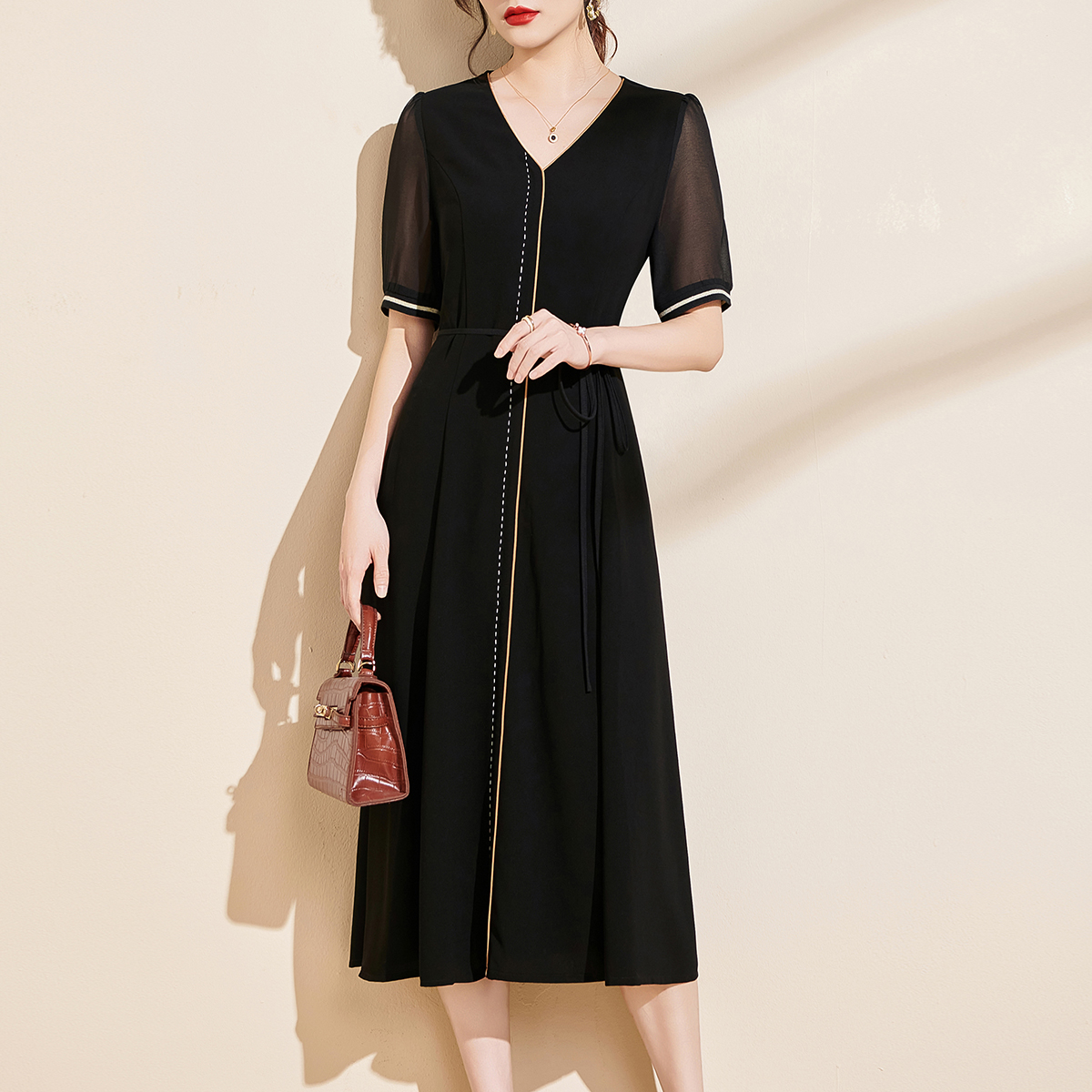 时尚拉链不褪色短袖夏季拼接连衣裙复古收腰轻奢优雅显瘦法式修身