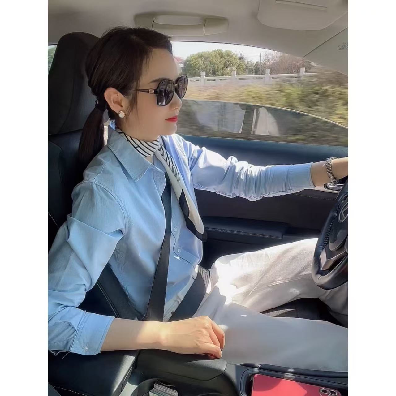 2025秋季新款白衬衫女牛津纺外穿休闲通勤上衣纯棉简约长袖衬衣