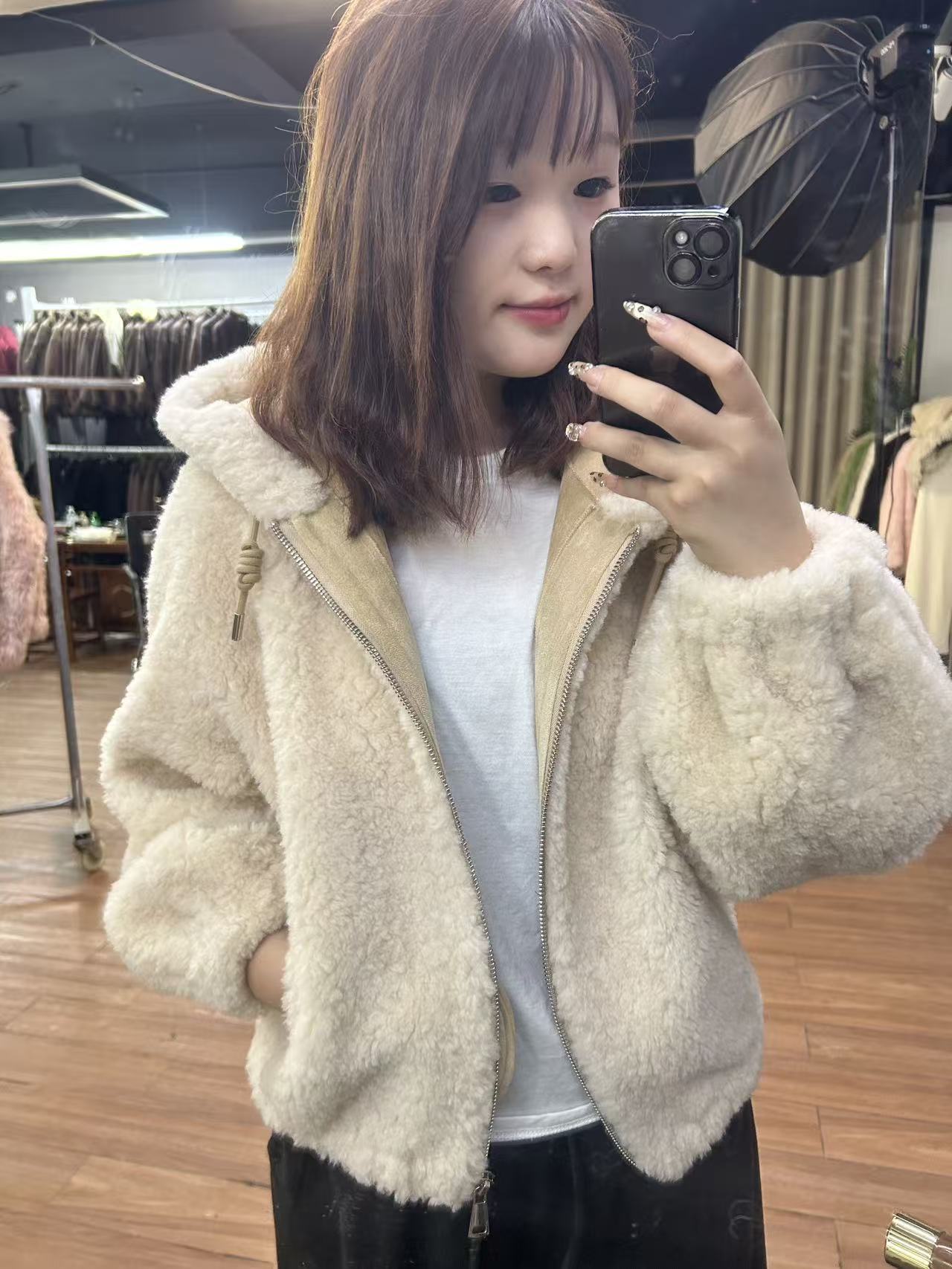 涵星蓉2025新款2338连帽保暖女轻奢加厚休闲女士短外套秋冬连帽