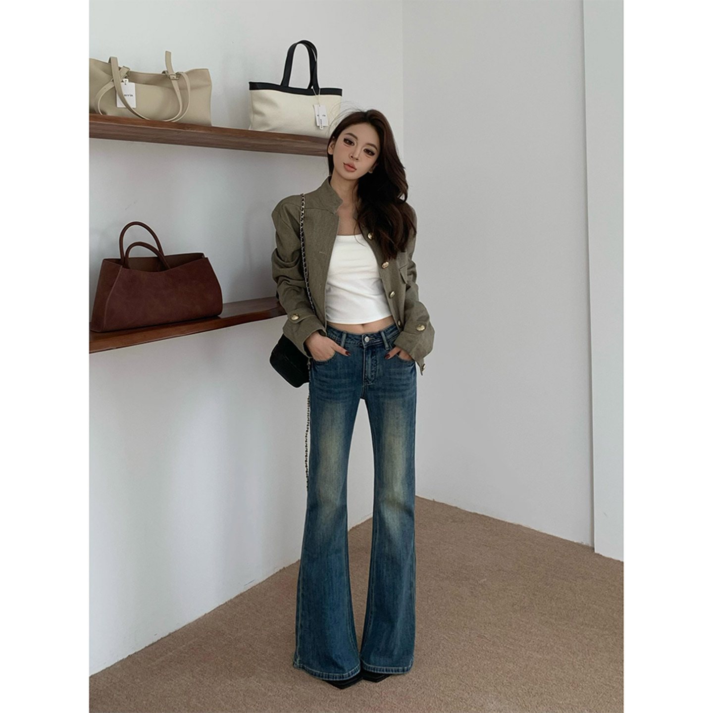 血色樱桃微喇牛仔裤女2025秋季新款时尚复古百搭设计感显瘦低腰裤