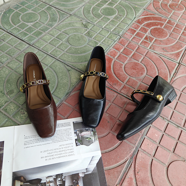 欧美气质晚晚风单鞋女2025新款百搭复古小粗跟方头一字带玛丽珍鞋