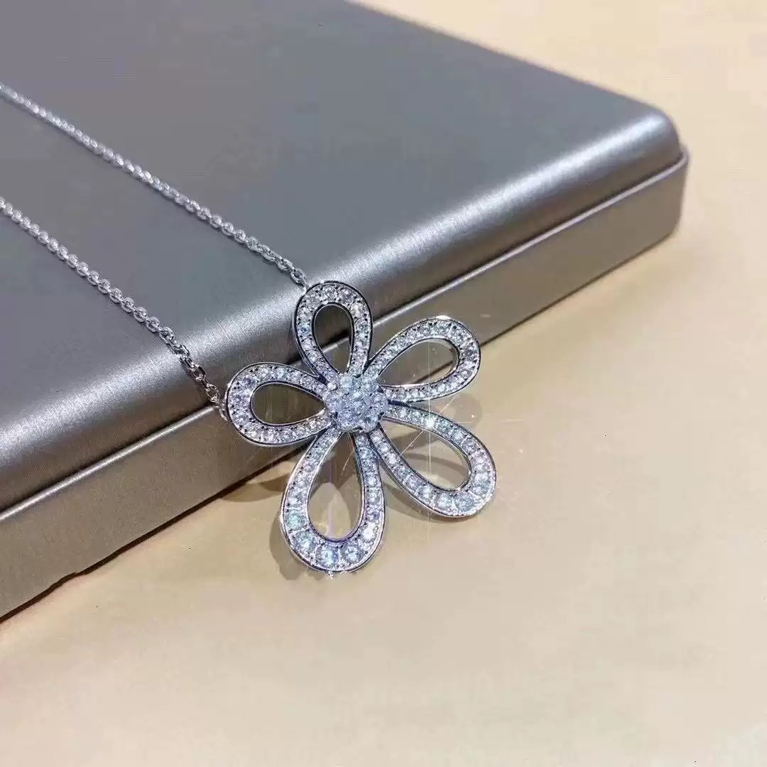 钛钢项链 A1175爆闪太阳花满钻项链百搭轻奢链子小众饰品锁骨链