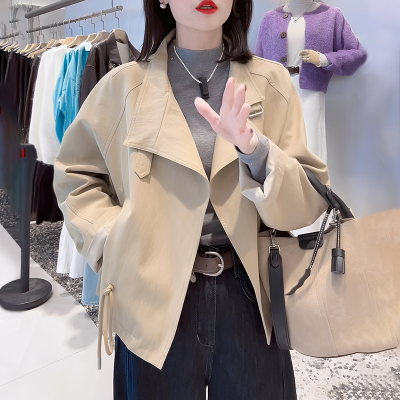 风衣外套女2025年春秋新款短款小个子英伦风休闲显瘦抽绳收腰夹克