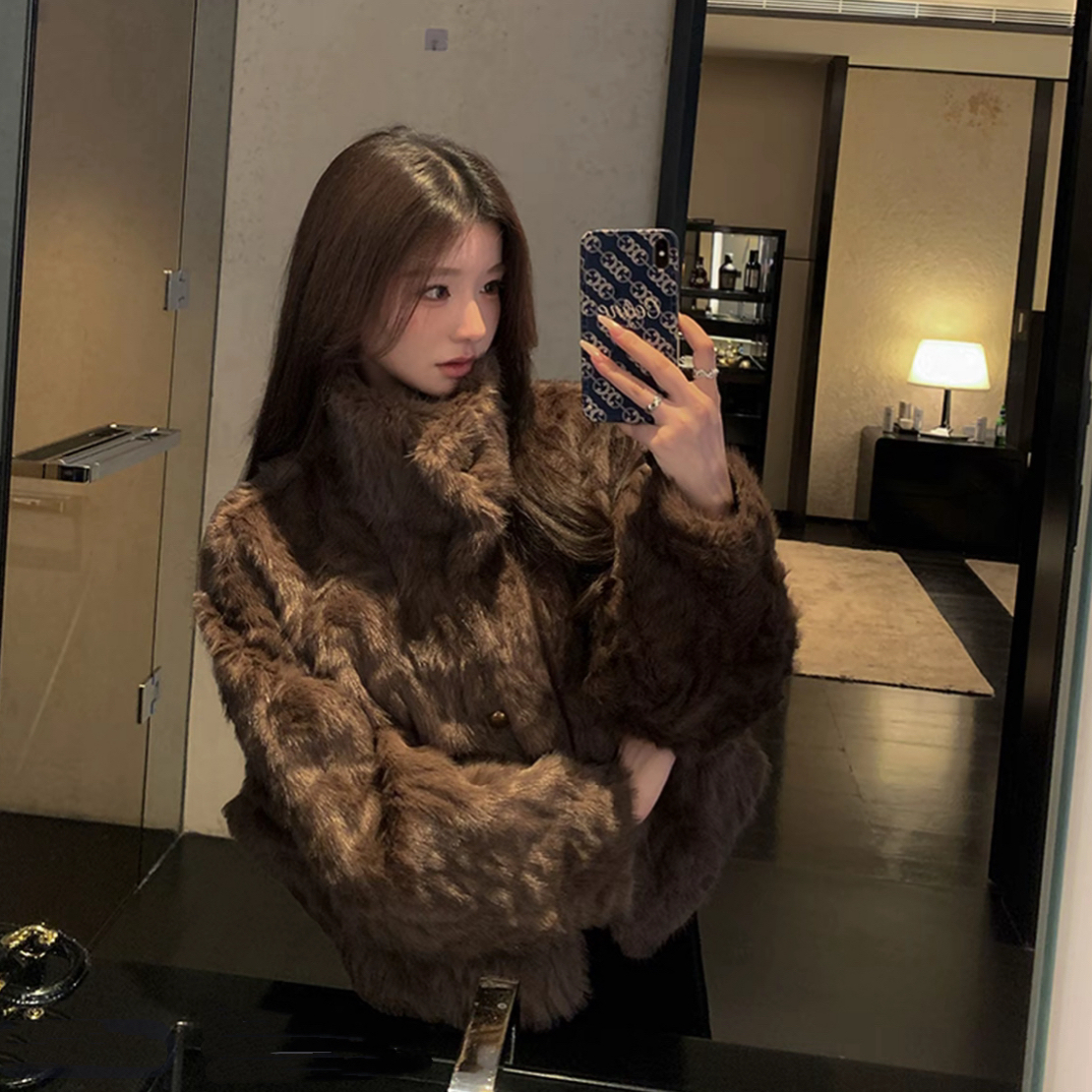 软宝石环保小湖羊皮毛一体短款仿羊羔毛毛皮草外套女