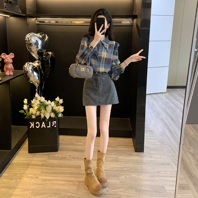 2025春季新款格子衬衫设计感大翻领长袖上衣牛仔短裙女两件套装潮