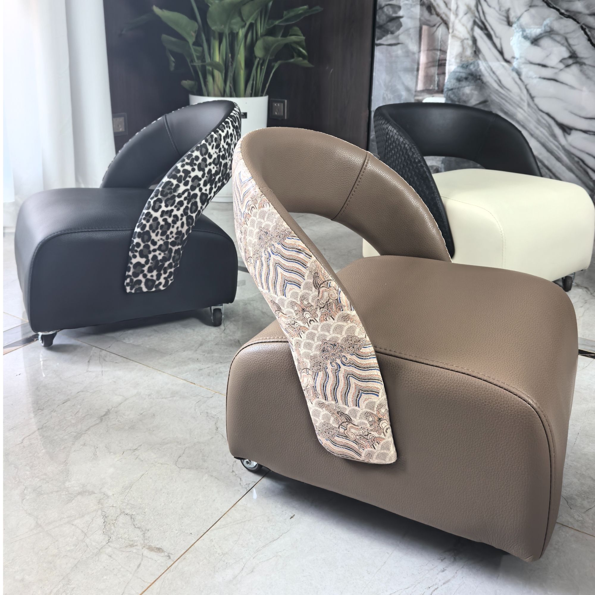 中古风轻奢单人休闲溜溜凳小户型客厅家用异形靠背阳台溜溜凳