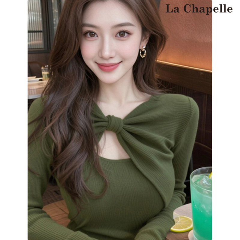 拉夏贝尔2025秋冬辣妹军绿色扭结镂空设计感内搭修身打底针织衫女
