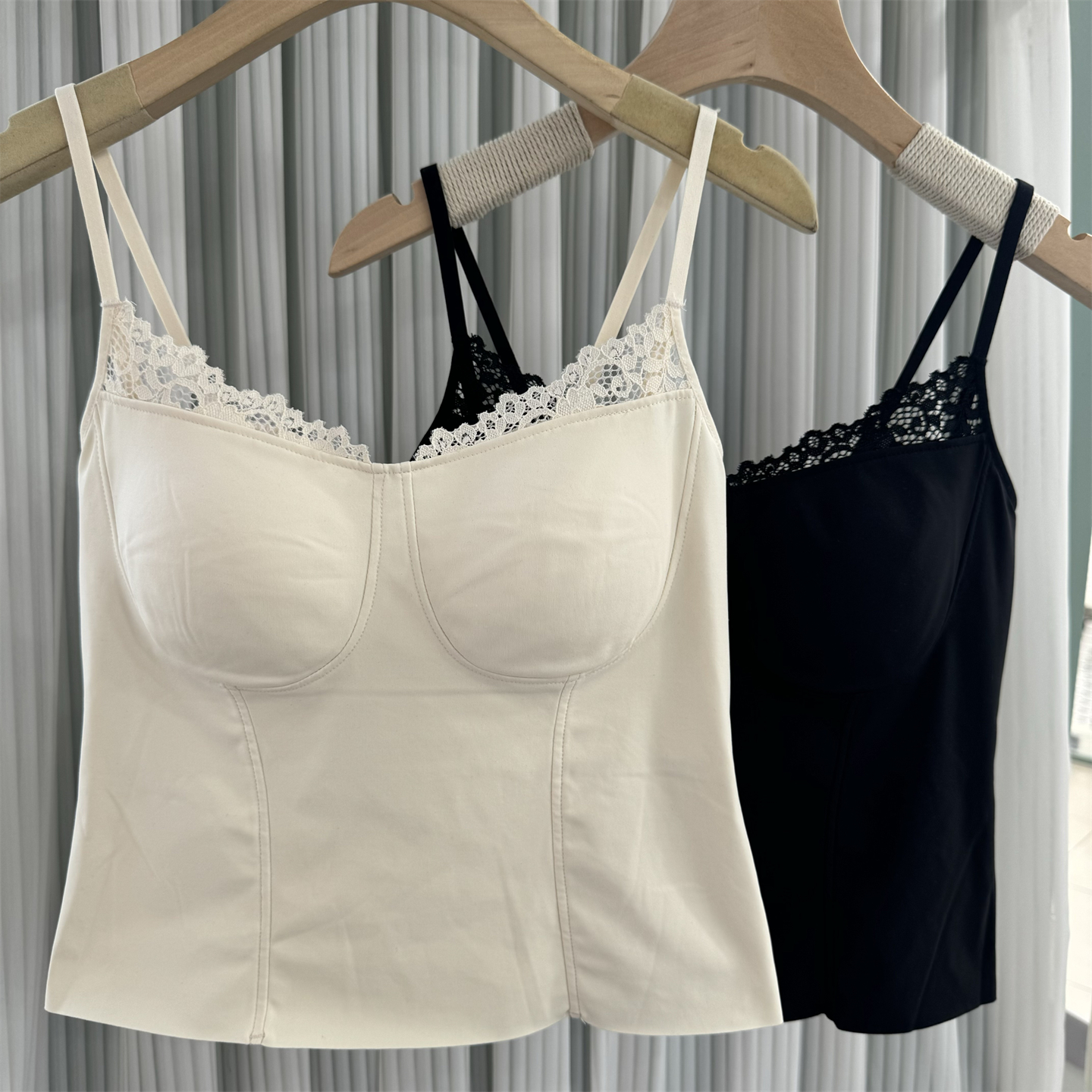 秋冬性感蕾丝抹胸保暖小吊带一体杯打底背心上衣显瘦内搭外穿内衣