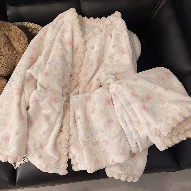 珊瑚绒睡衣女春秋冬季加厚2025气质款公主风花朵家居服套装