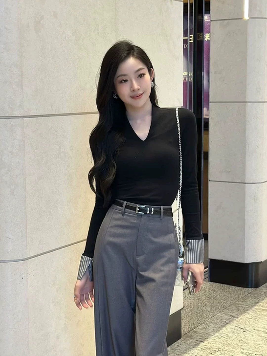 拼接条纹v领长袖早秋设计感小众修身显瘦内搭打底衫显腿长阔腿裤