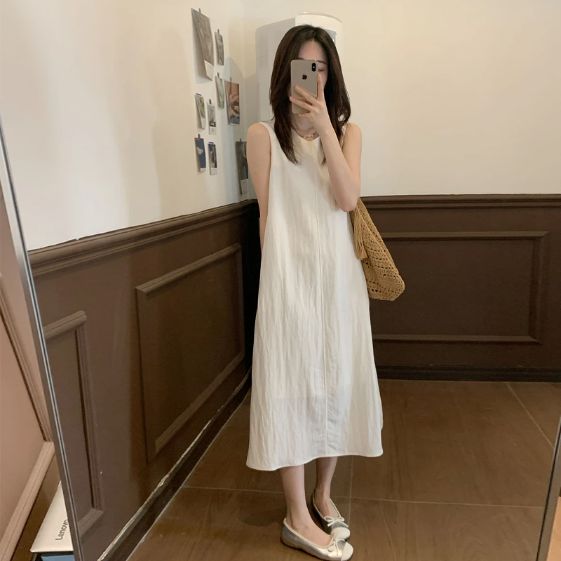 法式高级感白色无袖背心连衣裙子女夏季新款海边度假气质长裙3321
