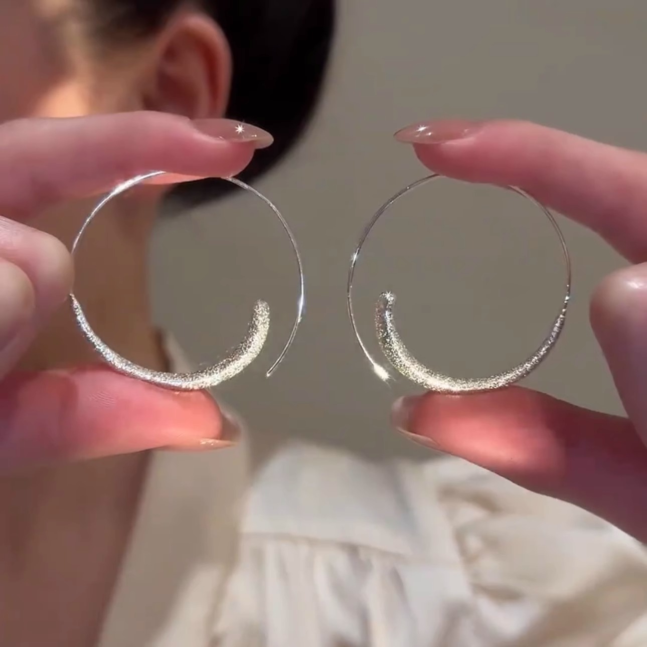 铜合金耳饰 小众设计感磨砂圆圈耳环百搭耳圈轻奢百搭夸张耳饰女