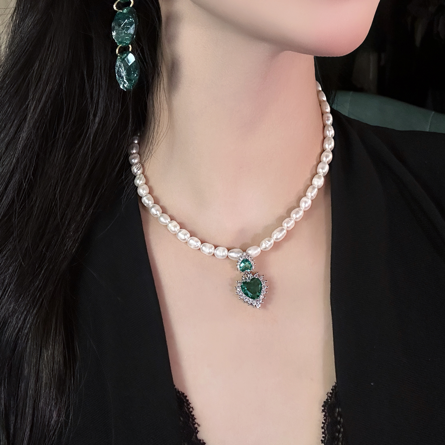 铜合金项链 轻奢贵气高级感爱心项链优雅气质晚宴锁骨链