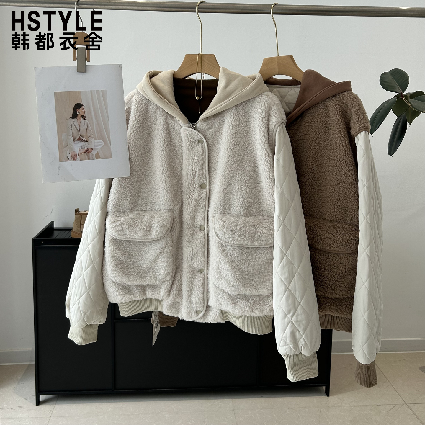 连帽翻盖口袋拼接毛毛袖部夹棉外套女冬季新款设计感上衣