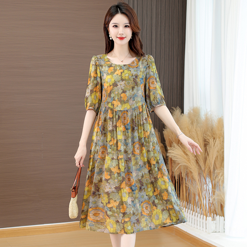2025夏季新款棉绸连衣裙女中长款宽松大码时尚外穿人造棉沙滩裙子