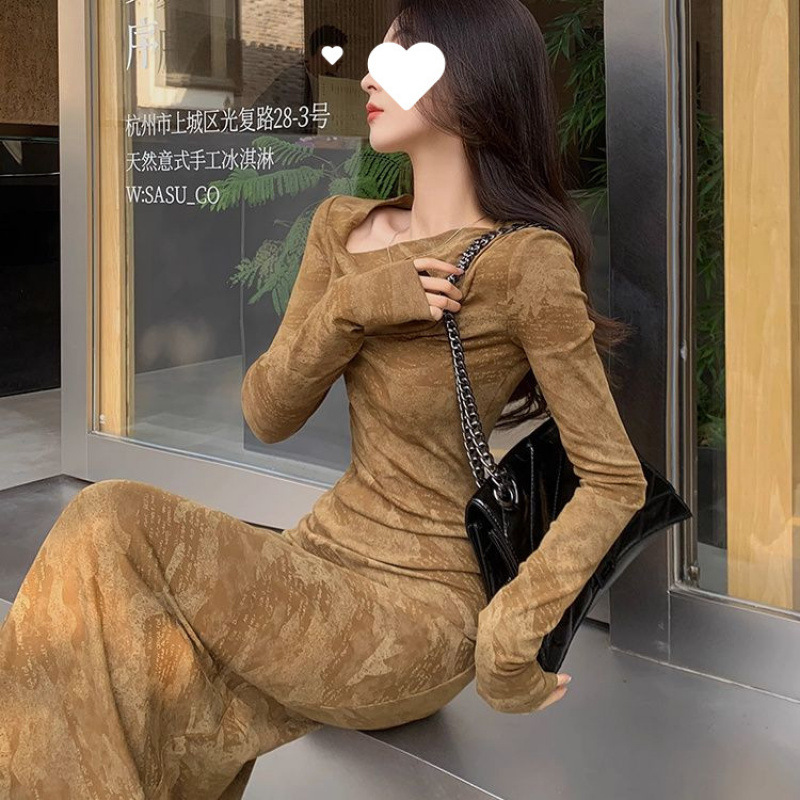 2025年春季新款韩版复古轻奢名媛气质高级感收腰打底长袖连衣裙女