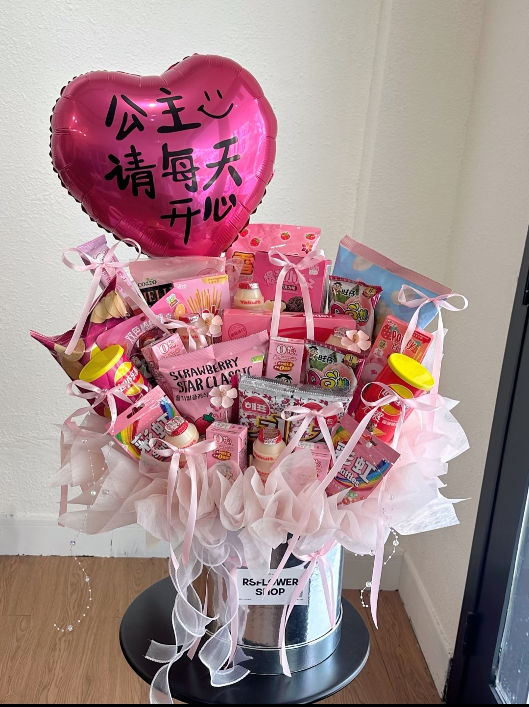 零食抱抱桶花束diy材料包惊喜盒儿童节生日礼物送小朋友女友闺蜜