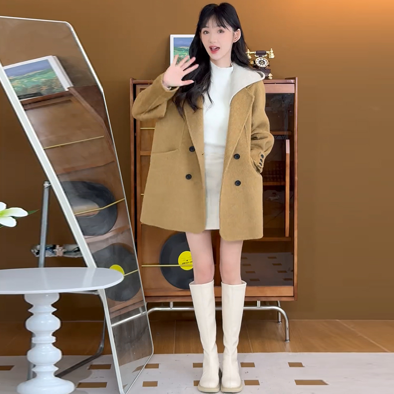 拉夏贝尔冬季新款连帽双面风衣女2025高端气质休闲宽松双排扣外套