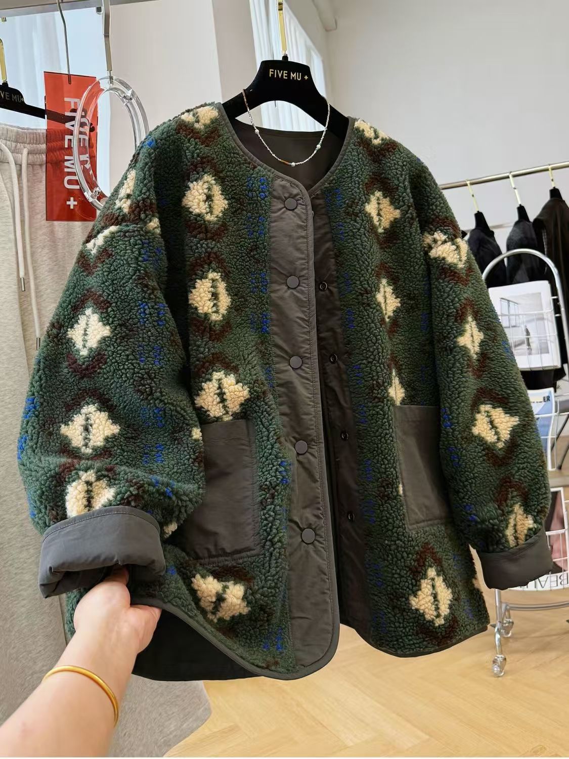 两面穿羊羔毛绒外套女2025秋冬季新款复古印花中长款加厚毛毛大衣