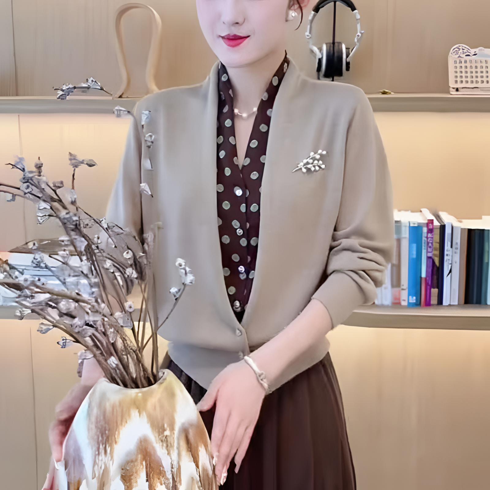 假两件V领气质波点针织衫开衫女长袖外套上衣秋冬新款显瘦高级感