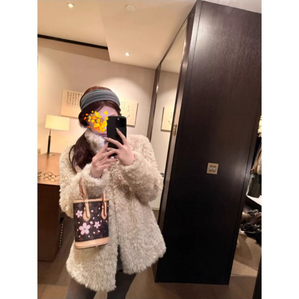 富人区Teddy4.0火爆返场环保皮毛一体外套女秋冬新款加厚毛毛大衣