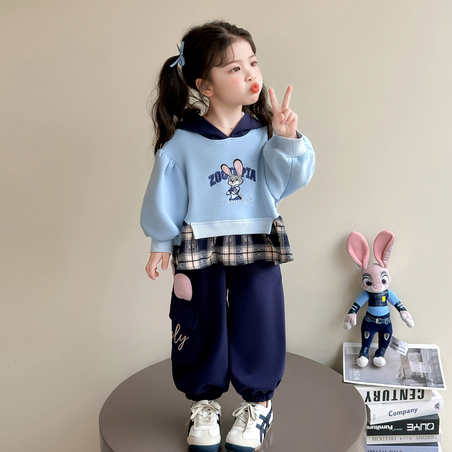 女童兔子警官套装2025春秋新款儿童连帽卫衣洋气女宝宝休闲两件套