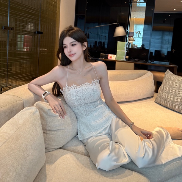 FAY【贝壳梦】法式优雅睫毛蕾丝边公主风显瘦吊带侧拉链修身上衣