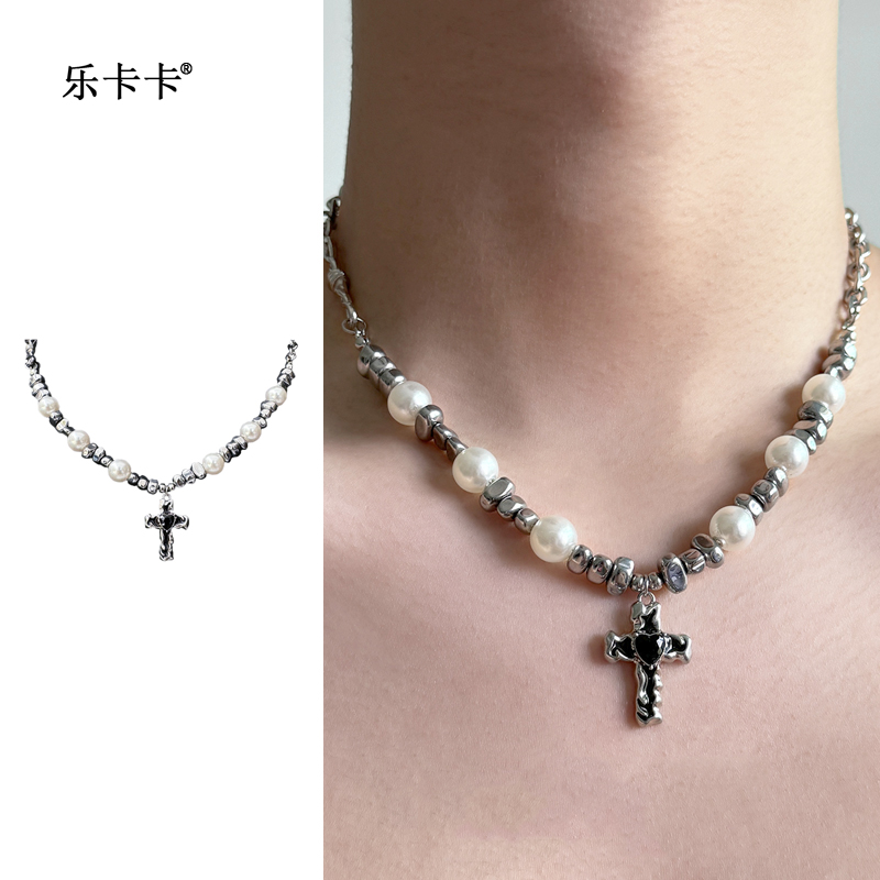 钛钢项链 小众设计choker颈链女十字架珍珠项链男夸张钛钢锁骨链