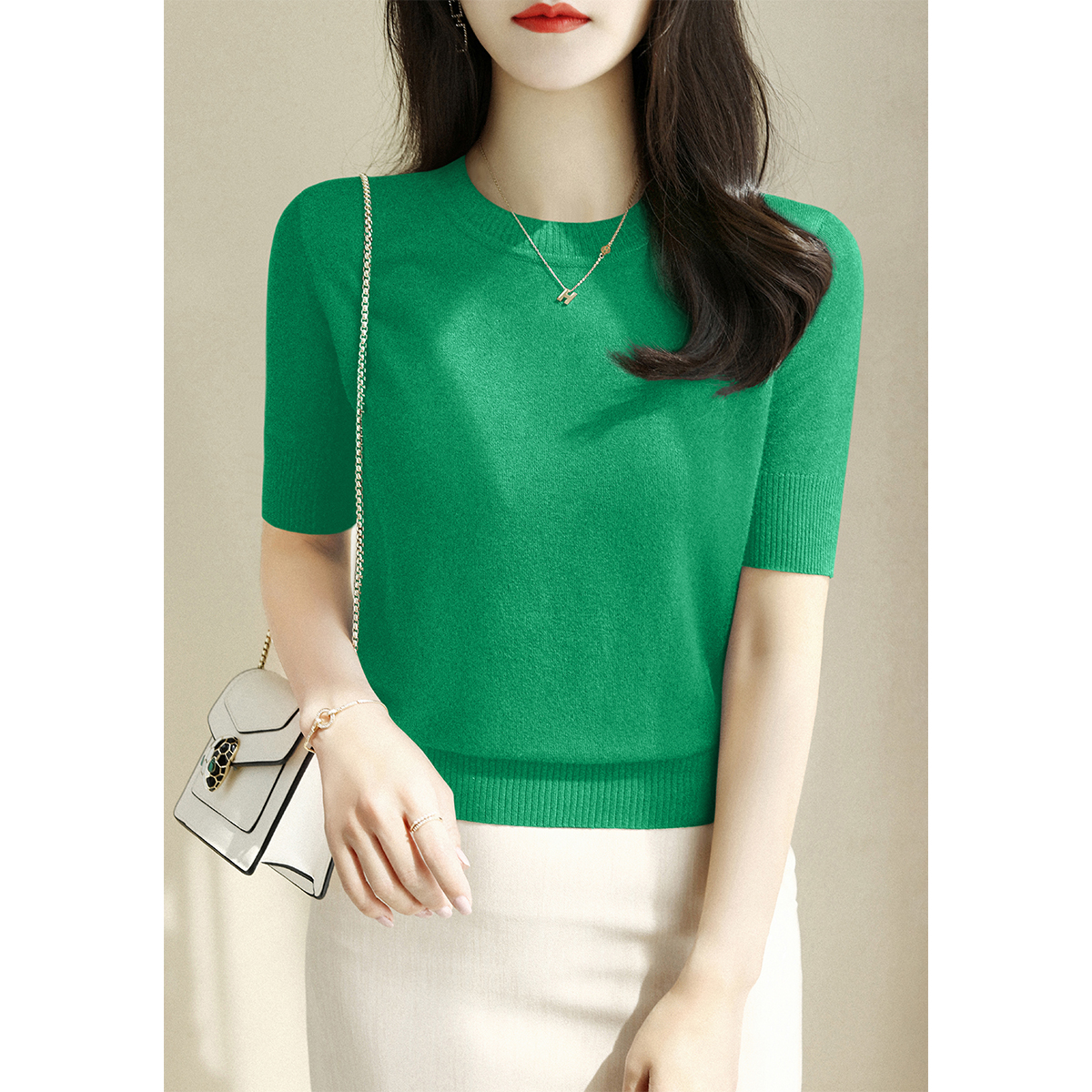绿色宽松显瘦圆领T恤上衣2025年秋季新款女装纯色百搭短袖针织衫
