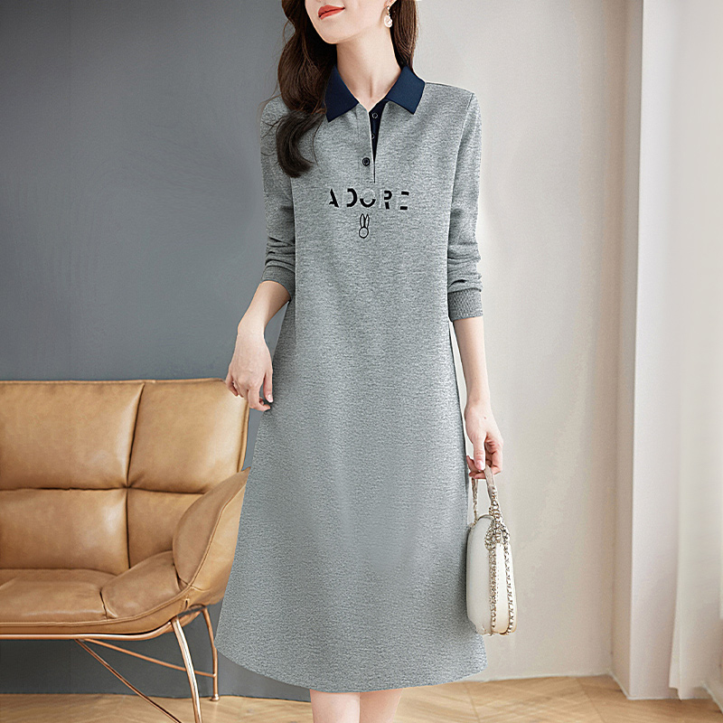 撞色翻领长袖连衣裙女秋季2025新款大码显瘦A字裙女装polo领裙子