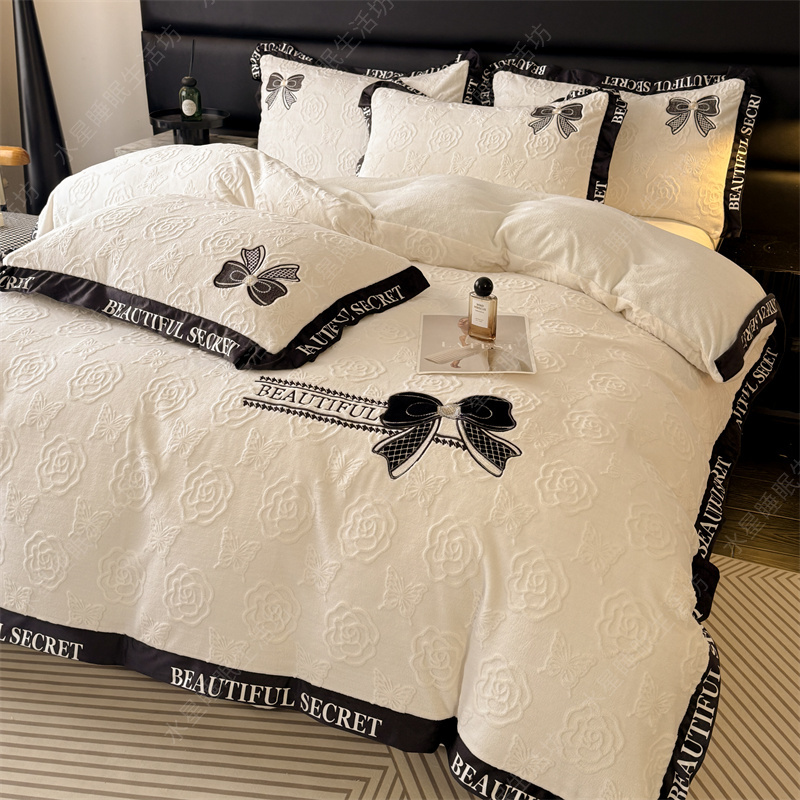 2025秋冬新款A类雕花绒全消光牛奶绒宝宝绒四件套安娜被套床品