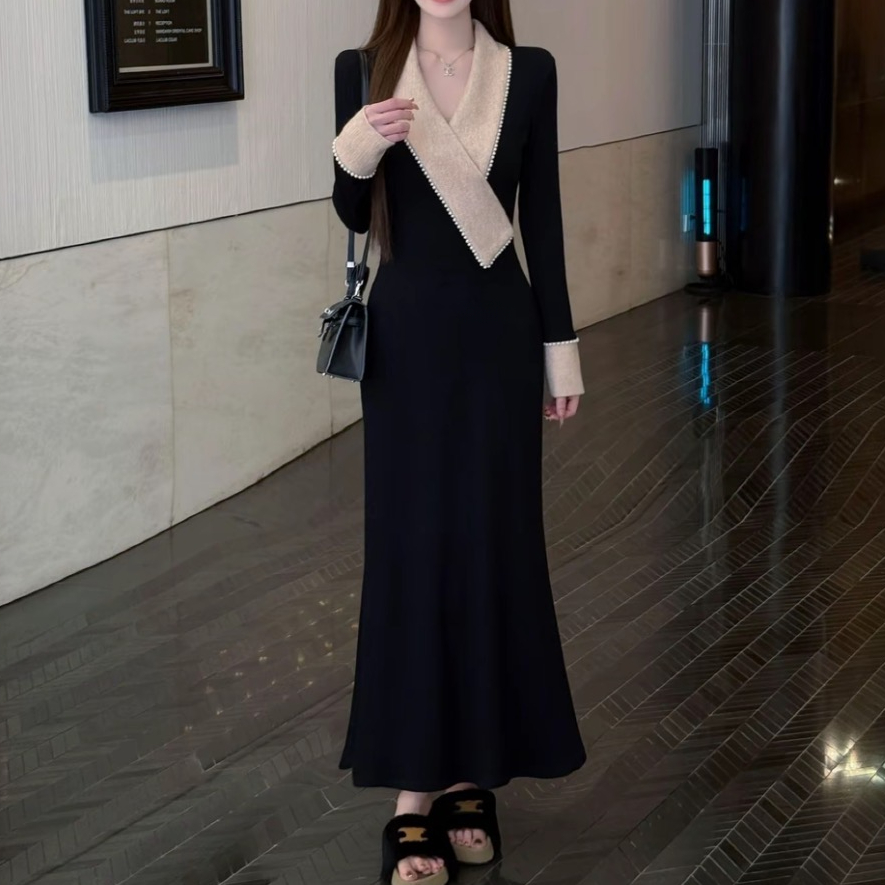 【全能女主】甜心月神冬季加绒加厚V领珍珠拼接收腰显瘦法式连衣裙