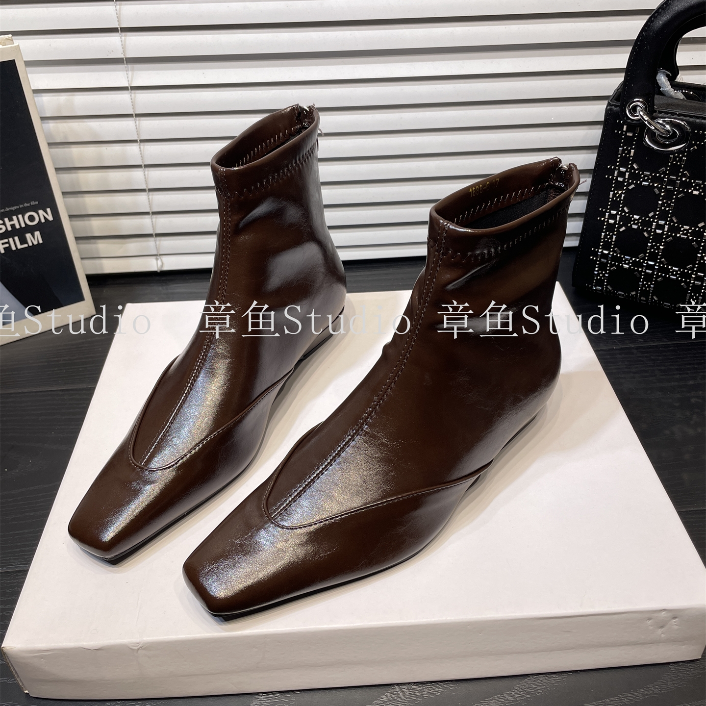 软软软哒！复古方头显瘦拼接短靴女2025年新款秋季低跟及裸靴