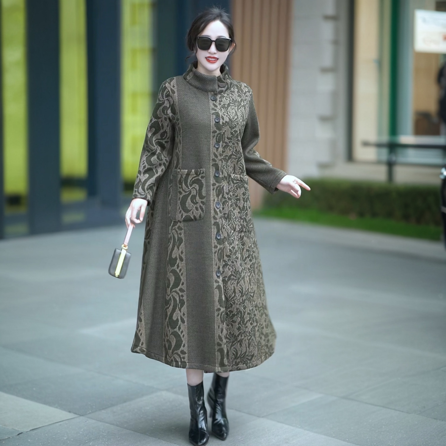 贵夫人风衣冬季高品质提花长款加绒加厚保暖显瘦气质过膝大衣外套