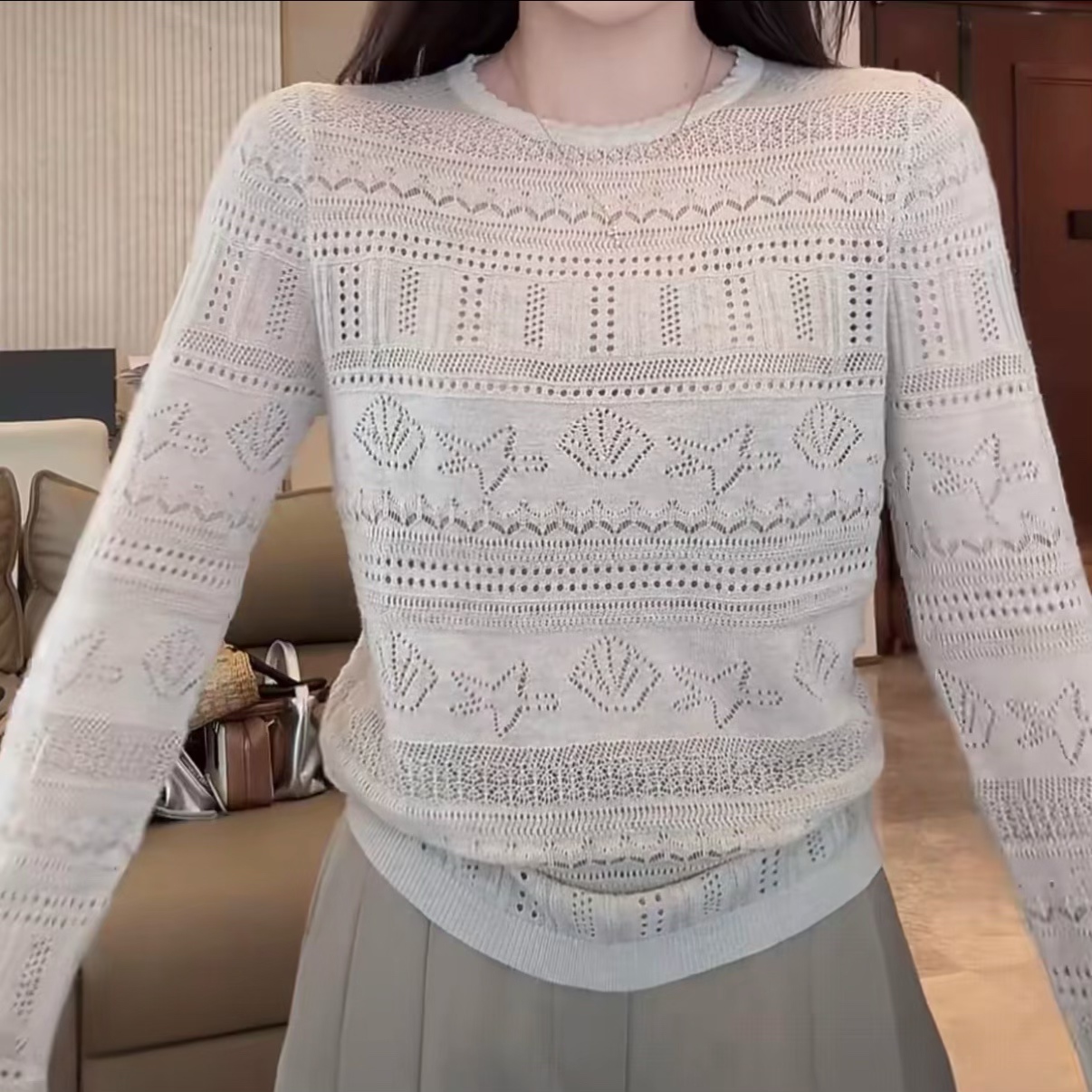 《惬意时光》早秋轻薄款镂空开衫2025设计感新款时尚显瘦气质针织衫