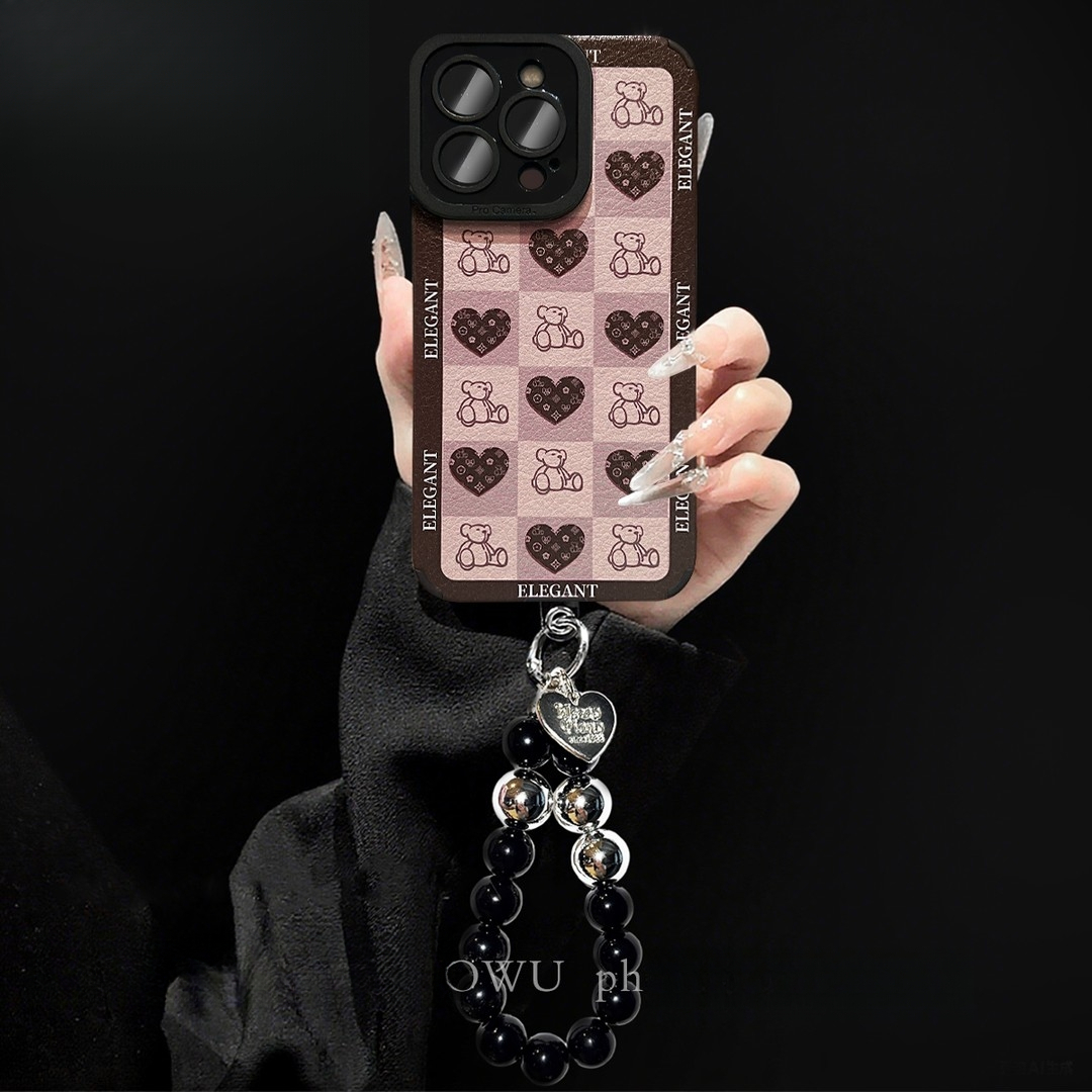 爱心格子小熊适用苹果17PRO轻奢瞳眼手机壳华为vivo小米oppo手链