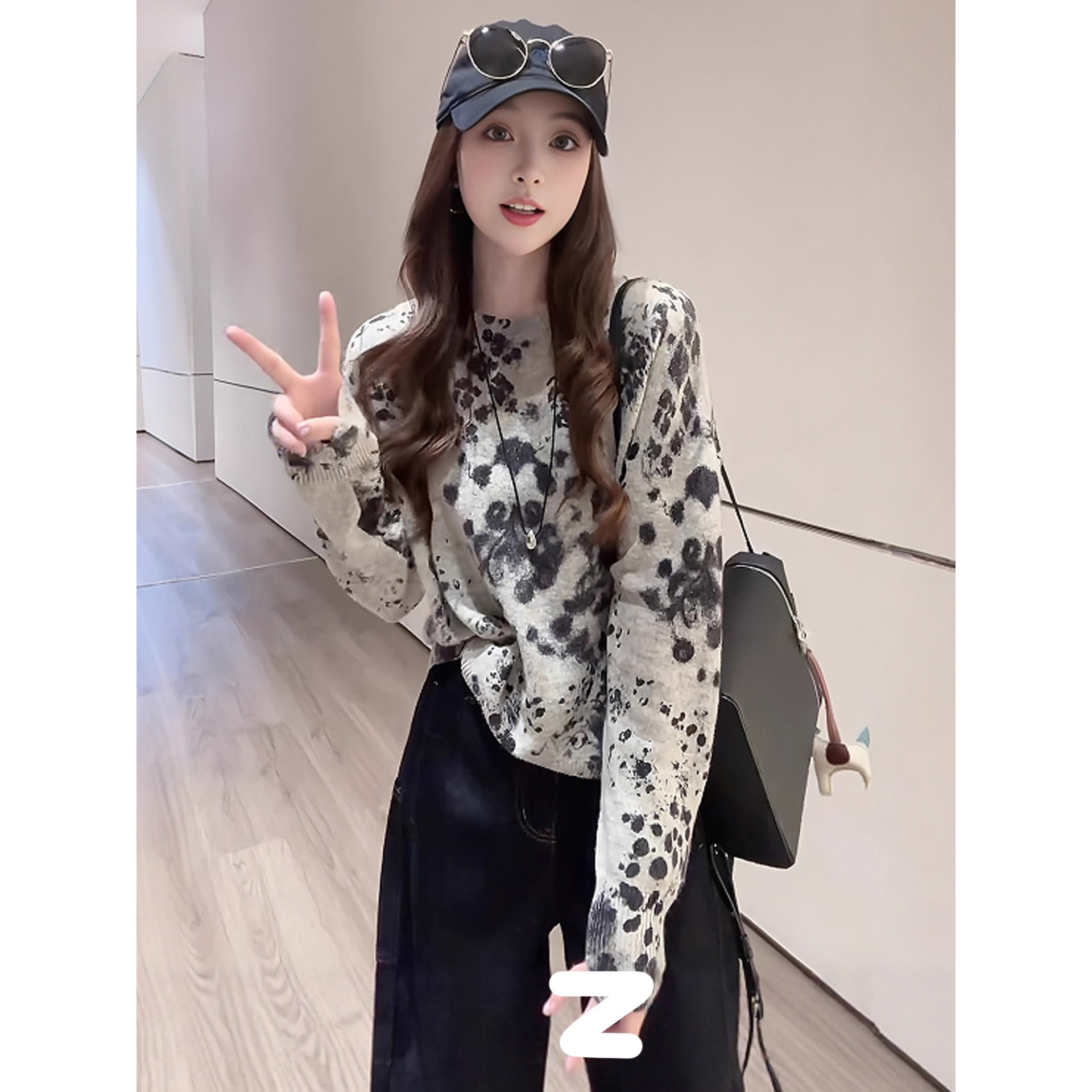 时尚圆领晕染长袖针织衫女秋季新款洋气显瘦套头毛衣百搭打底上衣