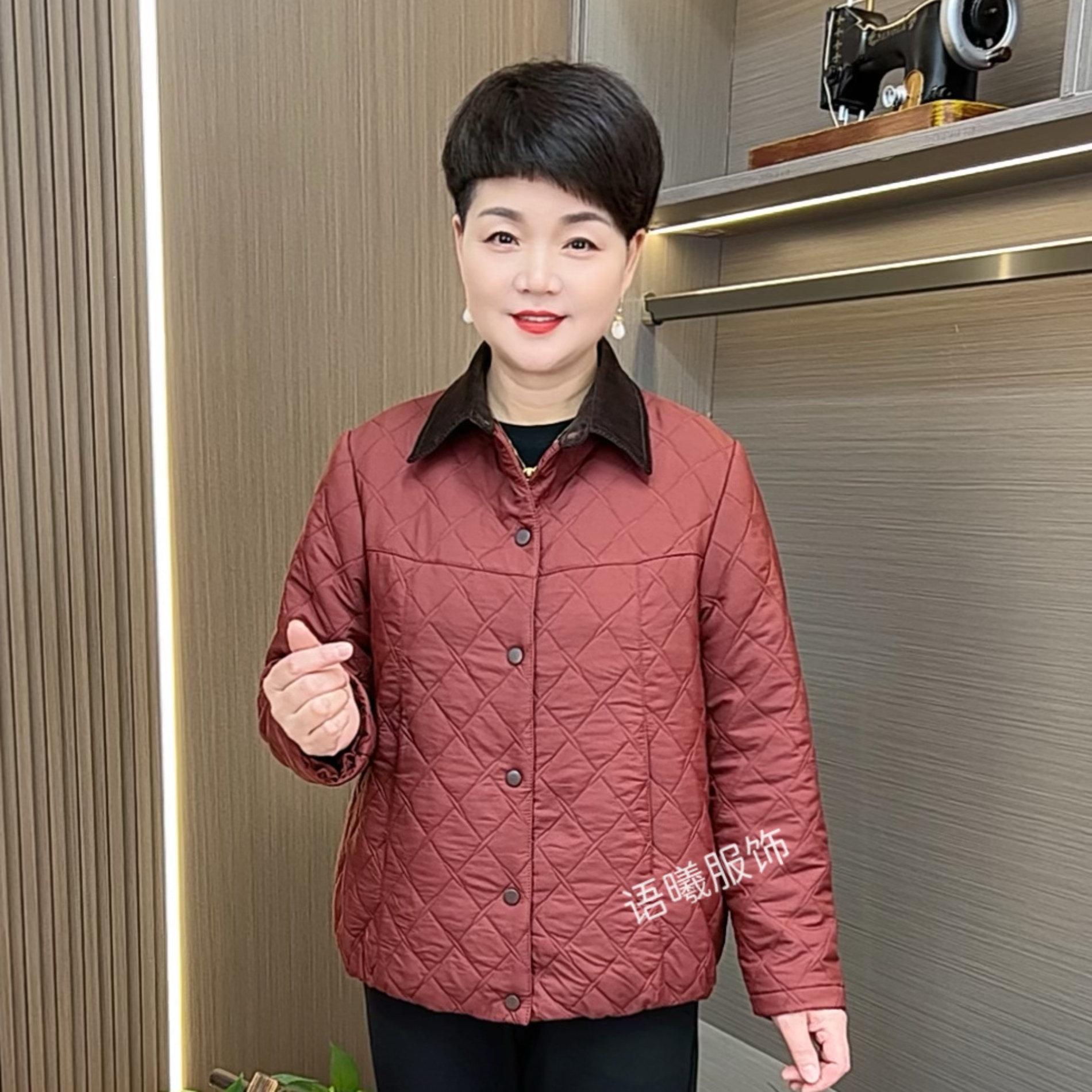 常规款翻领纯色中老年女装短款菱格长袖百搭时尚外套F7706