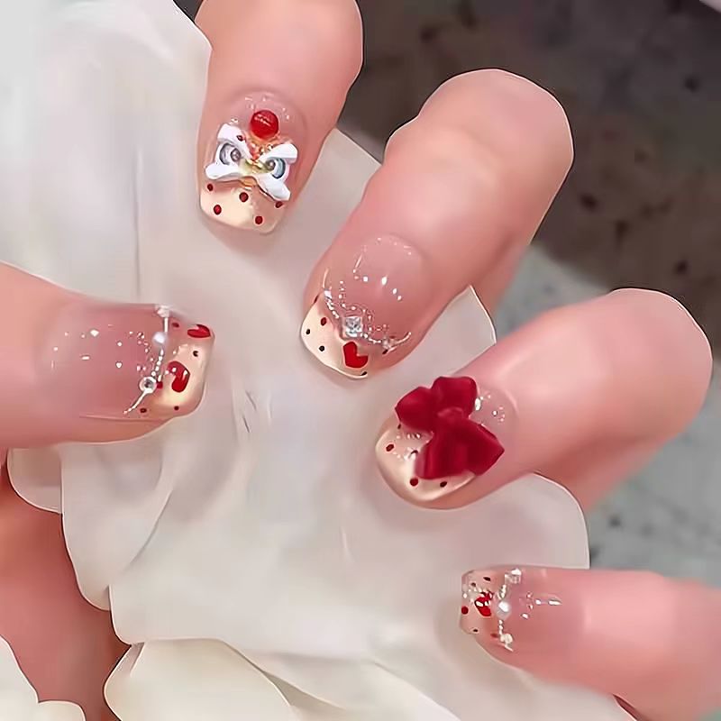 醒狮手工穿戴甲2025年新款新年红色高级显白指甲贴片秋冬美甲可拆