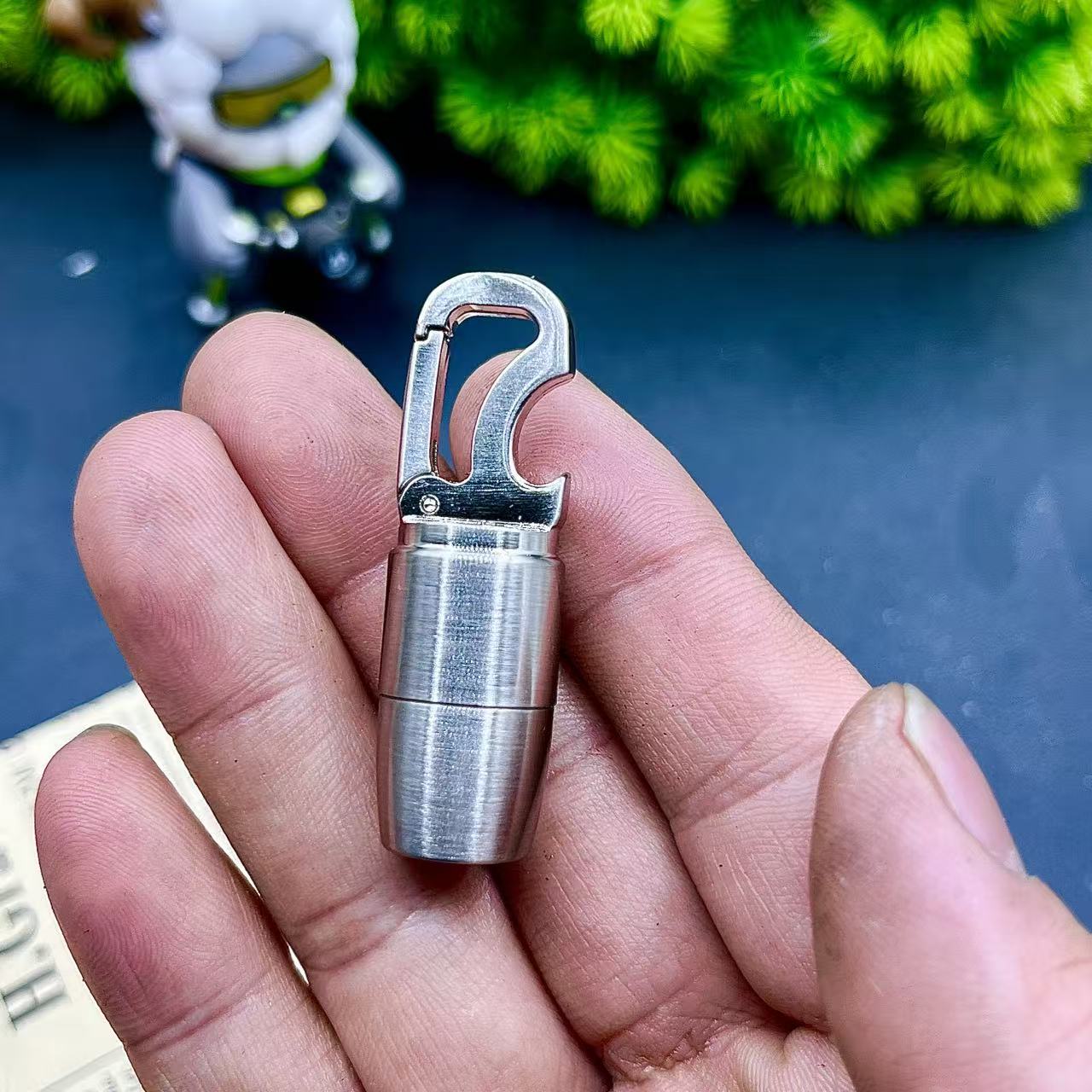 迷你煤油打火机 可挂钥匙扣上的加油打火机 带磁吸的打火机 包邮