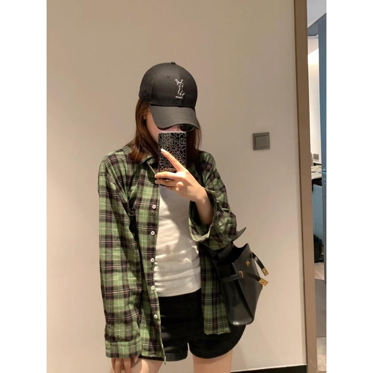 绿色格子衬衫女法式2025年春季复古宽松oversize显瘦休闲长袖衬衣