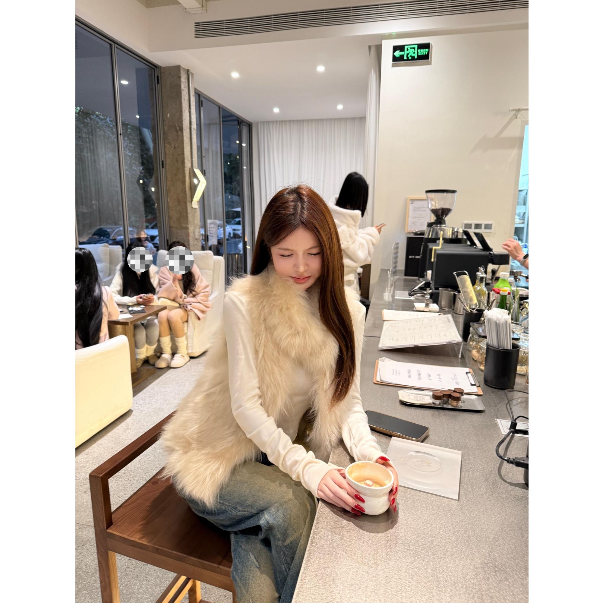 2026春季新款时尚高级感宽松毛毛马甲开衫女配显瘦高腰休闲裤套装