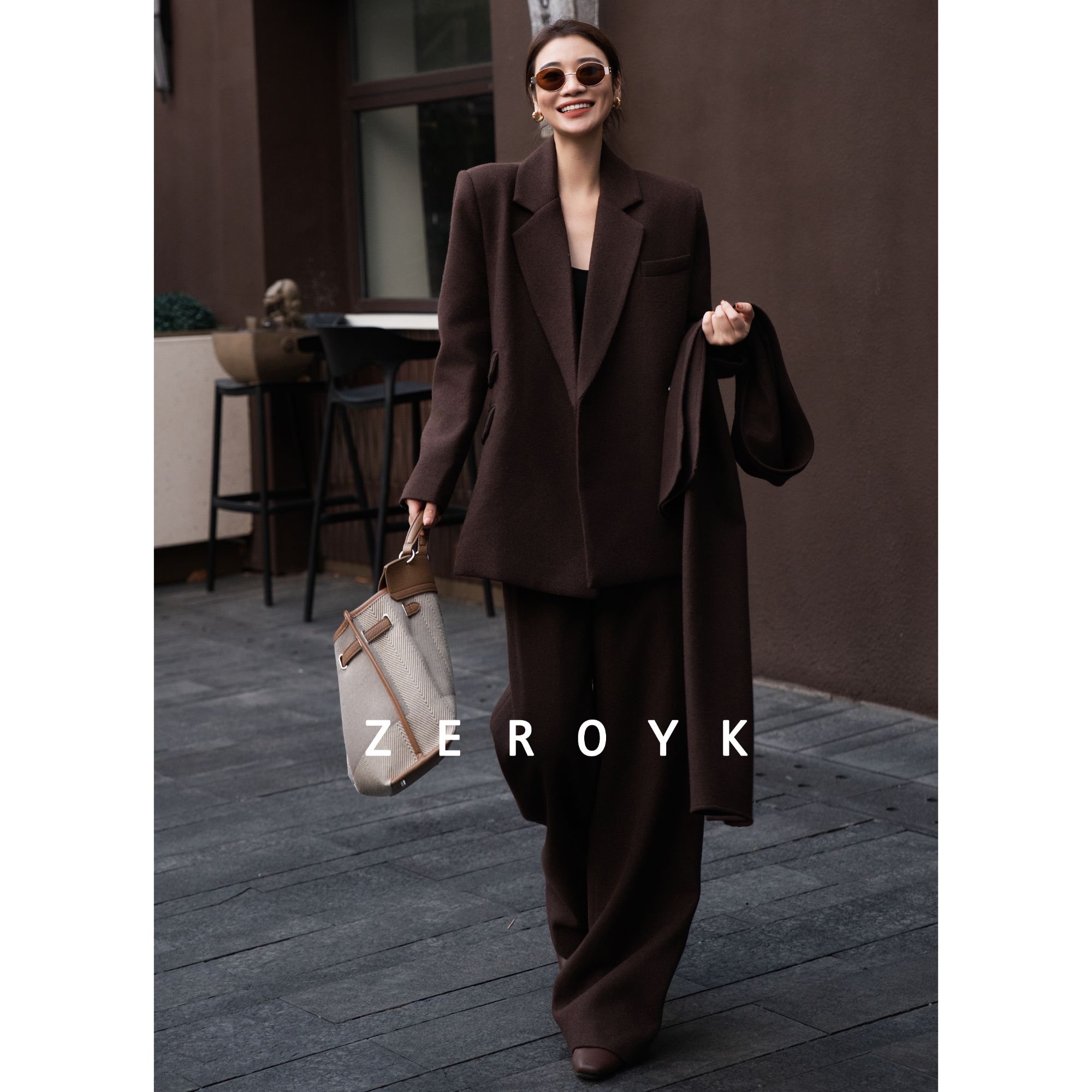 ZEROYK 翎蔻2025秋冬厚大气款精纺羊毛围脖西装显腿长长裤套装