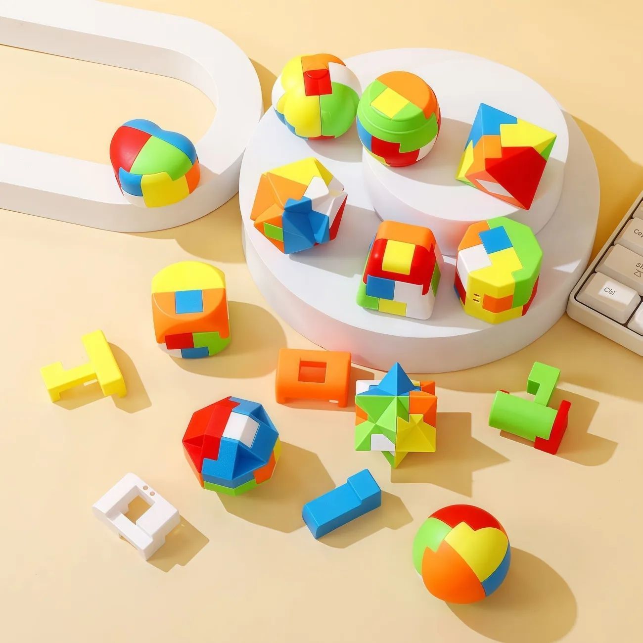 开学小礼品益智玩具礼品整套12个鲁班锁玩具益智动脑玩具爱心锁