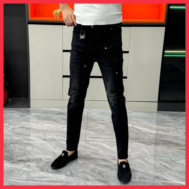 轻奢男士秋冬新款刺绣烫钻小脚休闲男牛仔裤时尚潮流百搭韩版长裤