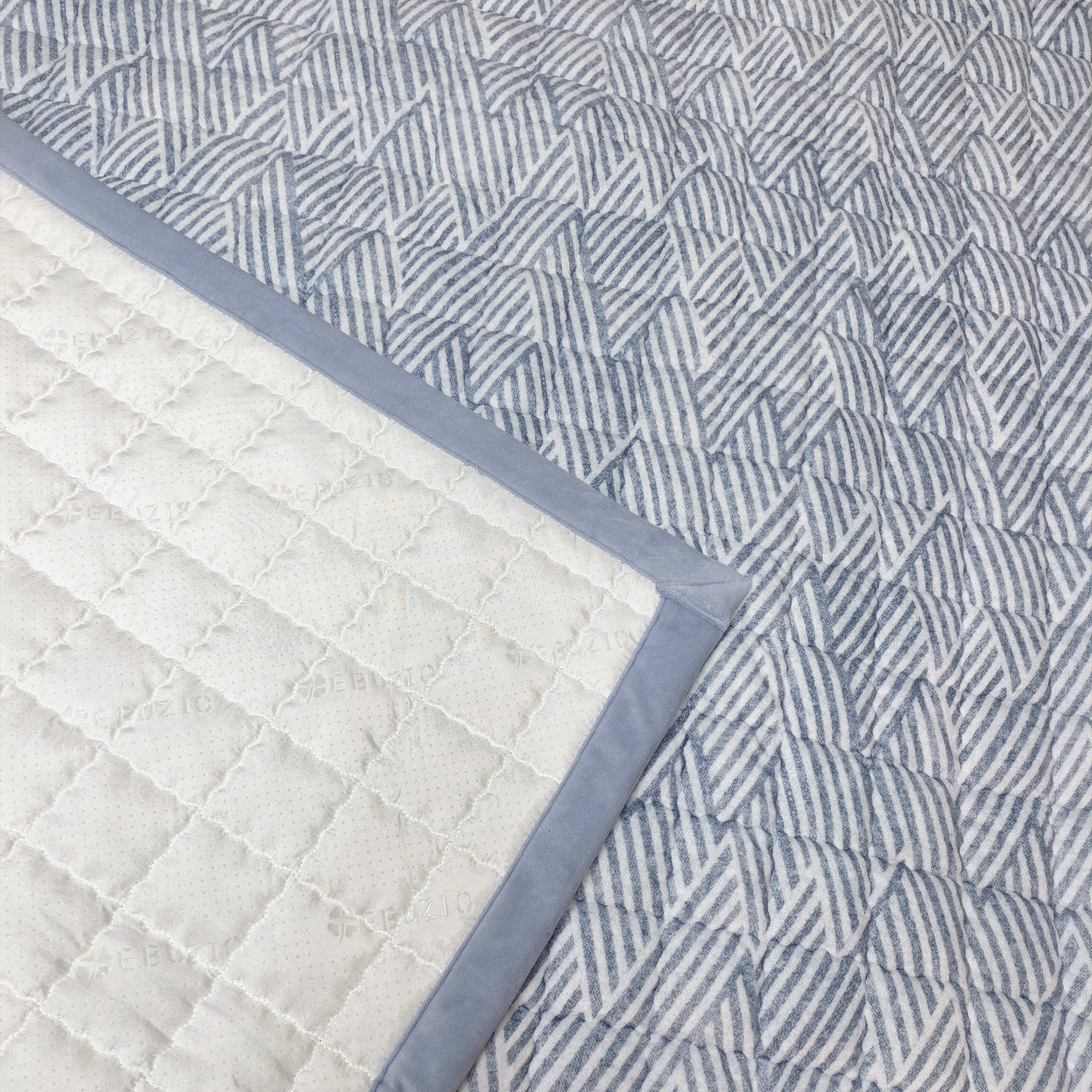 海玛绒带防滑颗粒单人绗缝简约吸汗凉感床垫子蓝色床盖