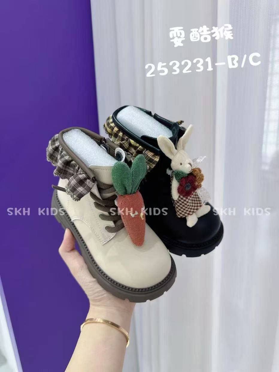 【新疆包邮】儿童大棉花边小兔胡萝卜马丁靴Z102