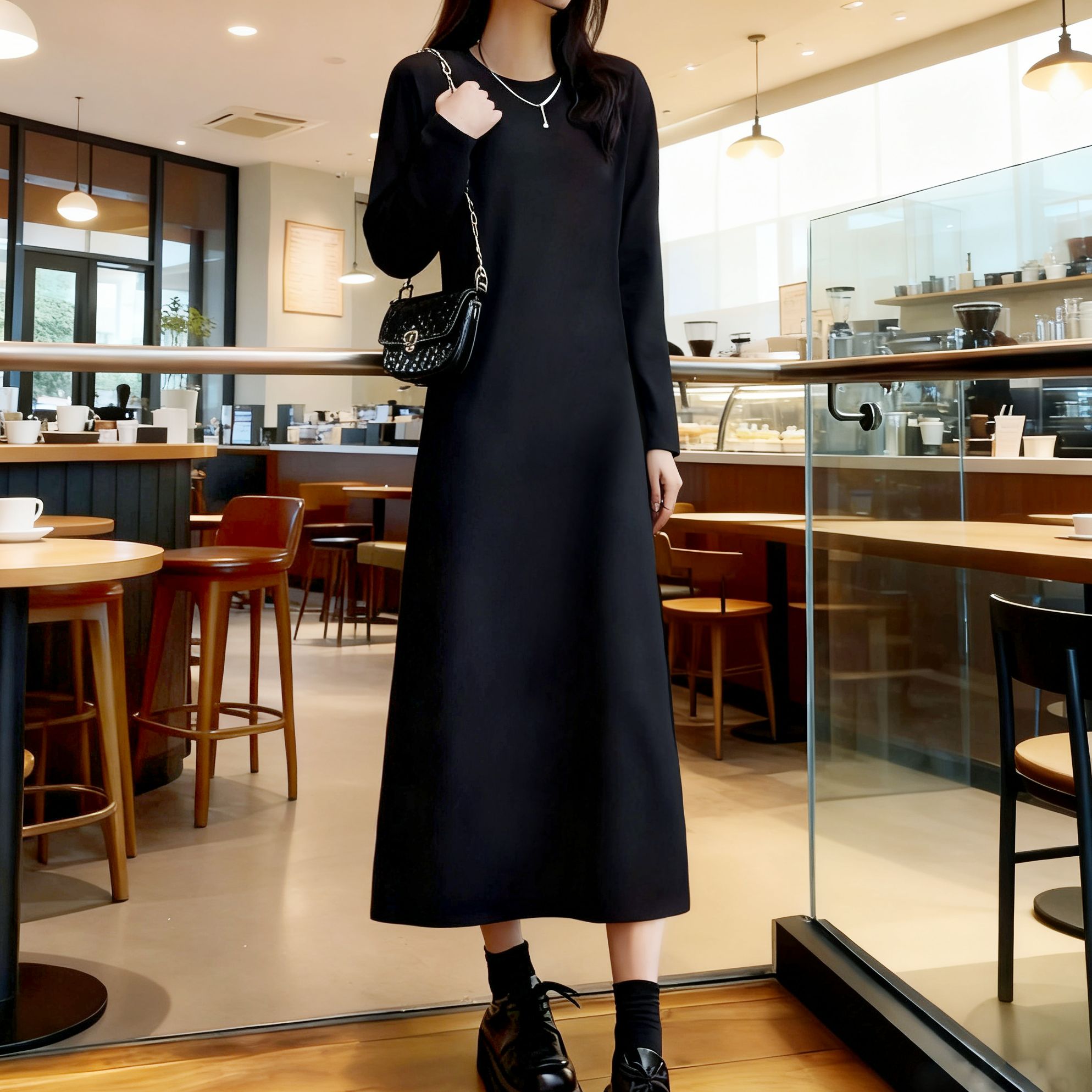 (现货+运费险)老钱风秋冬长袖圆领A字长裙宽松外穿打底黑色连衣裙